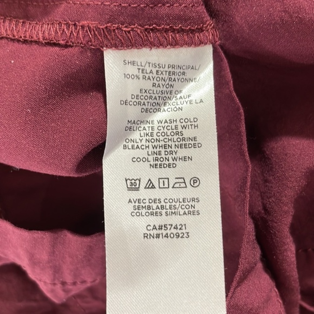 Loft Outlet, new without tags, burgundy rayon romper - Picture 7 of 11